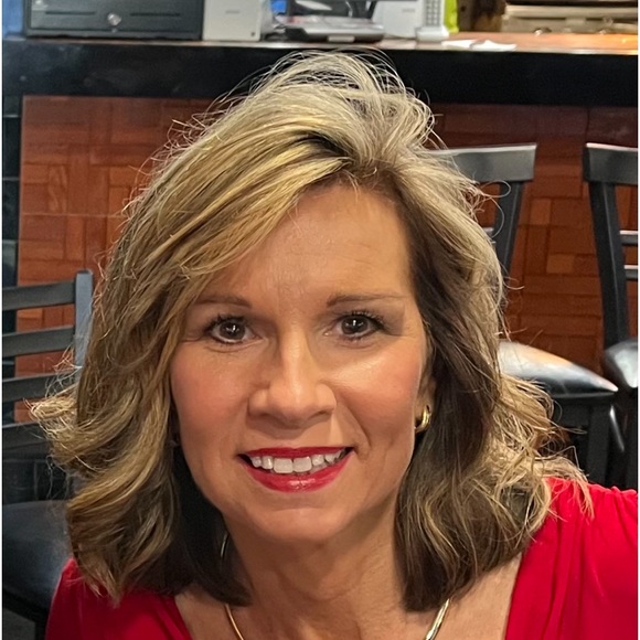 Meet your Posher, Patti - Picture 3 of 3